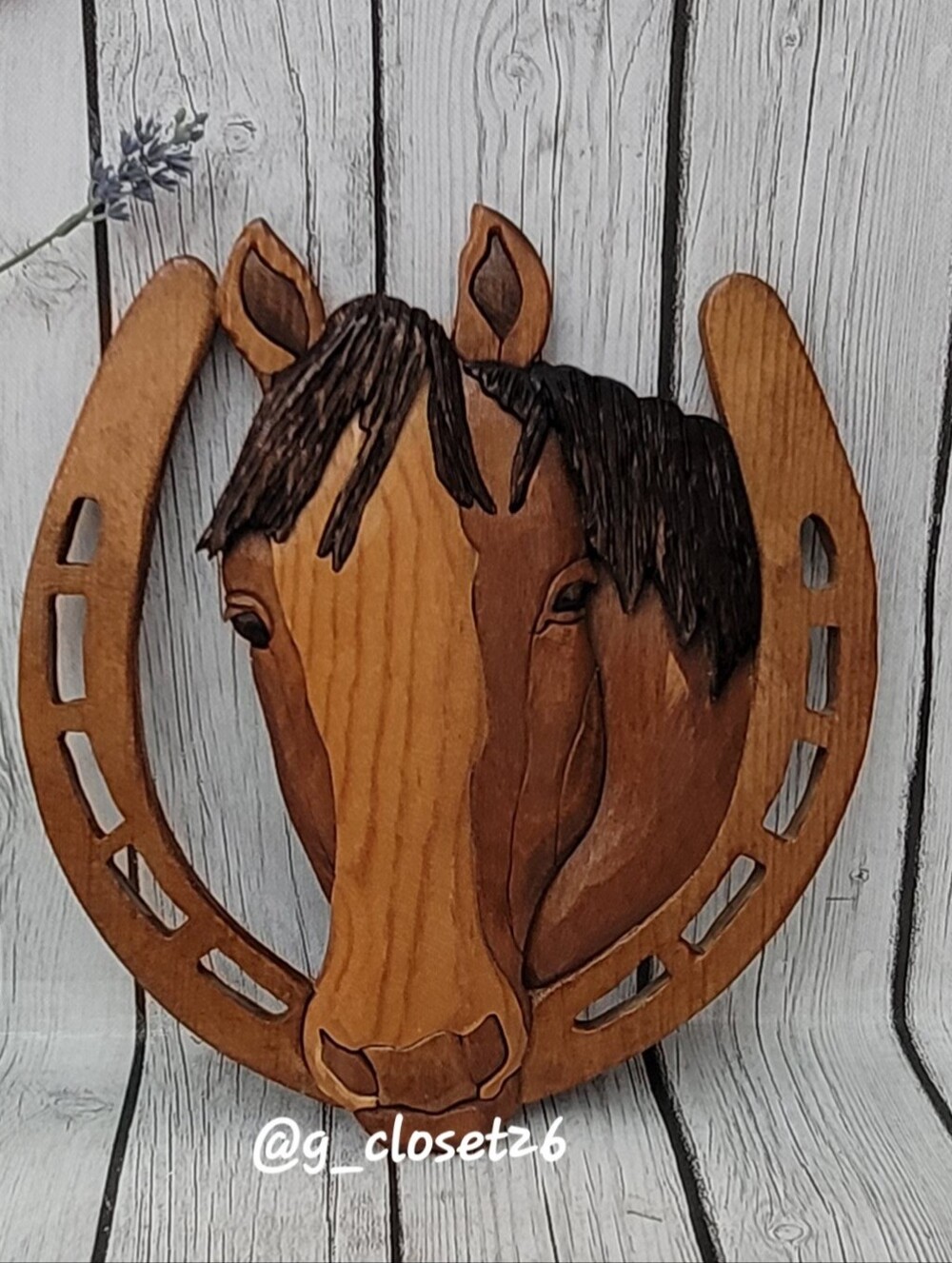 Rustic Brown Wooden Horse Head Wall Decor with Horseshoe